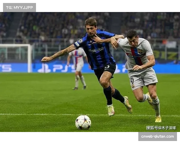 赫拉芬贝赫攻防俱佳五次抢断一粒进球传球成功率高达百分之八十五点二